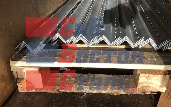 BPM3520HDZ Z-образный профиль 50х50х50,L2000,2,5мм, горячеоцинкованный